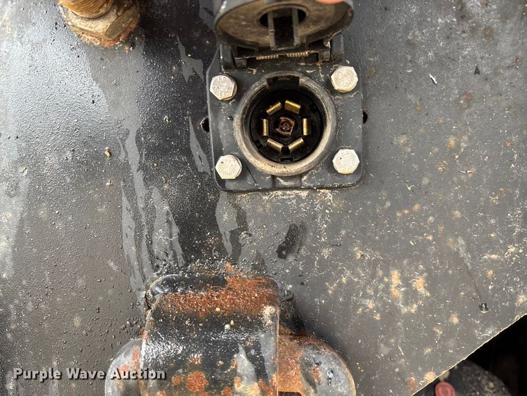 image for item FB3409 2009 International 7500 dump truck
