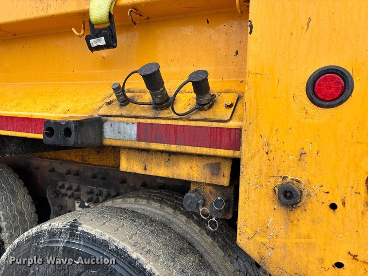 image for item FB3409 2009 International 7500 dump truck