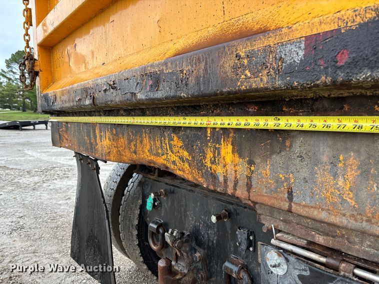 image for item FB3409 2009 International 7500 dump truck