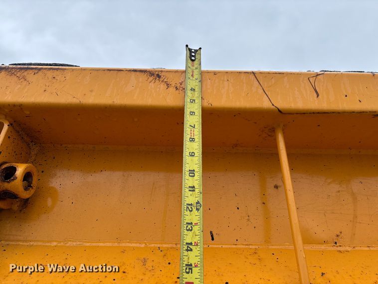 image for item FB3409 2009 International 7500 dump truck
