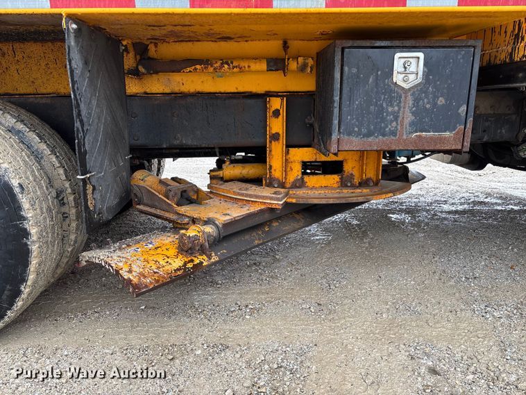 image for item FB3409 2009 International 7500 dump truck