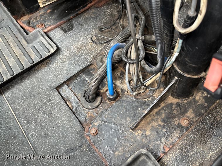 image for item FB3409 2009 International 7500 dump truck