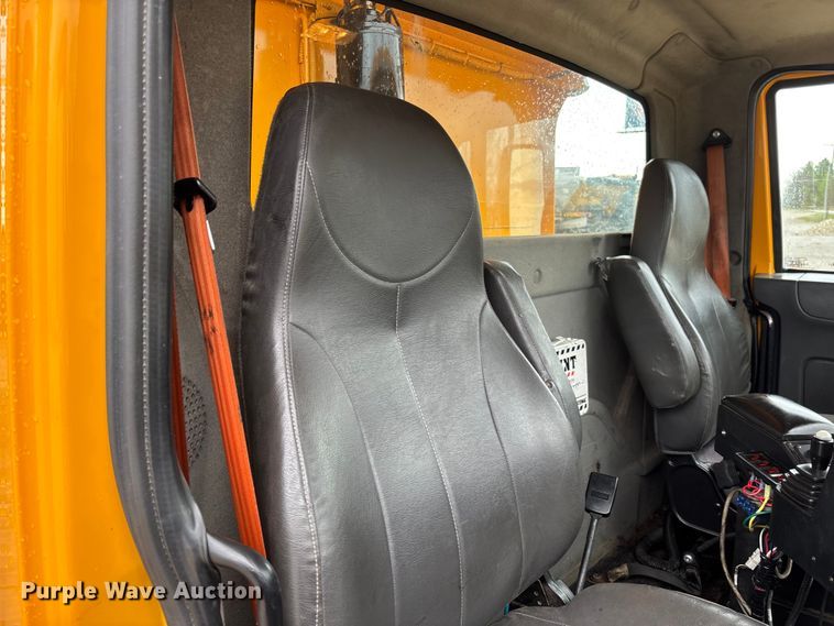 image for item FB3409 2009 International 7500 dump truck