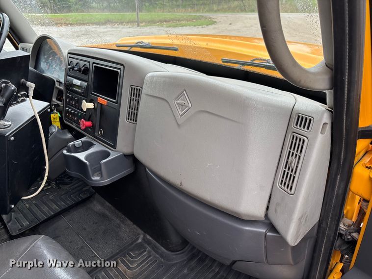 image for item FB3409 2009 International 7500 dump truck