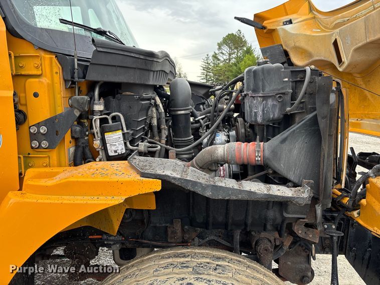 image for item FB3409 2009 International 7500 dump truck