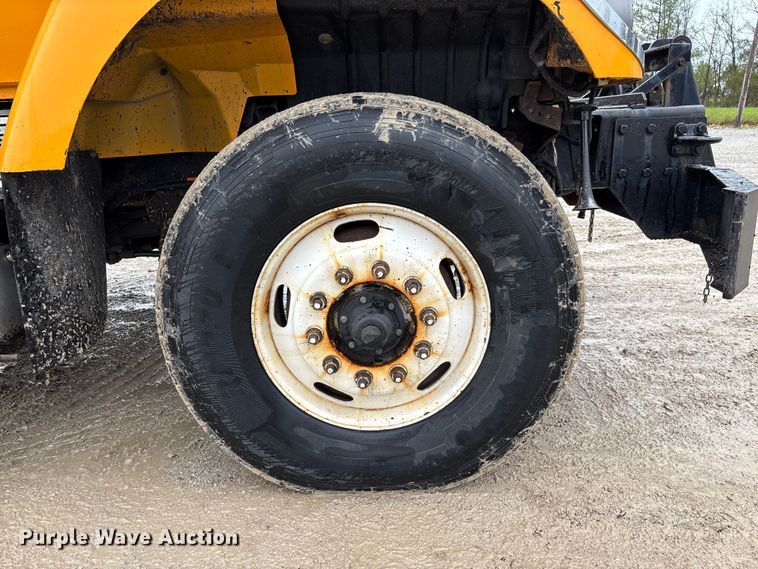 image for item FB3409 2009 International 7500 dump truck