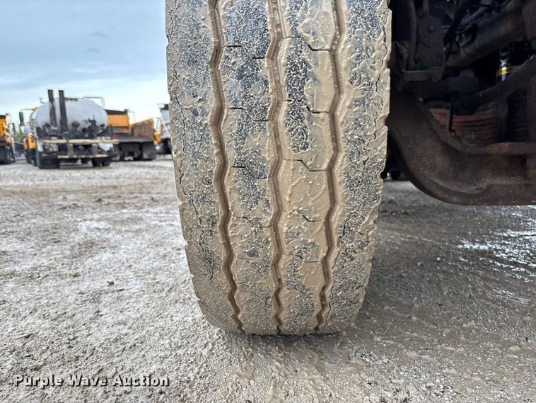 image for item FB3409 2009 International 7500 dump truck