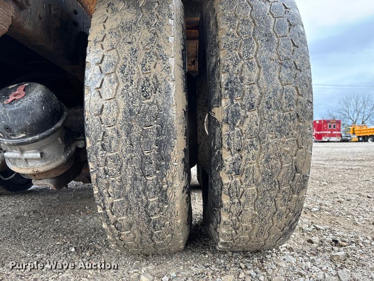 image for item FB3409 2009 International 7500 dump truck