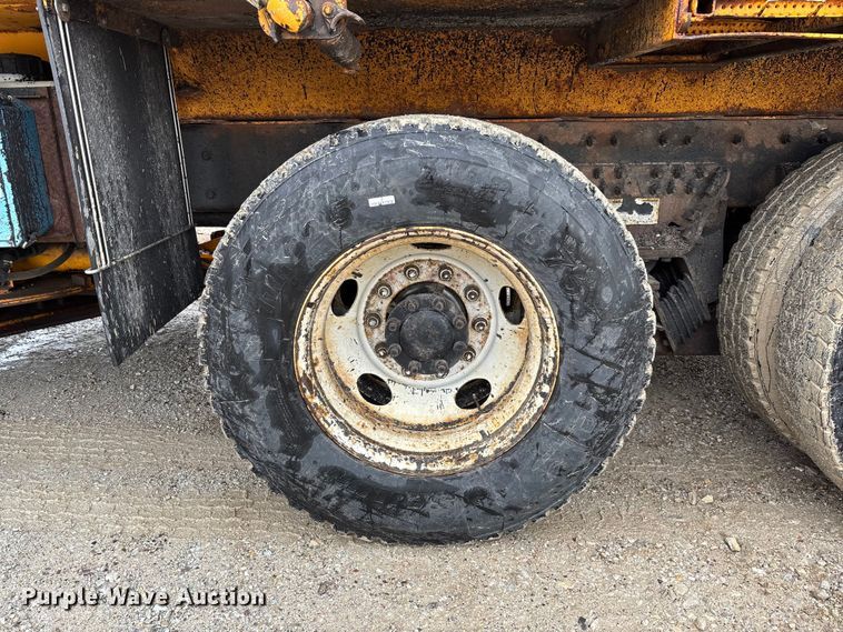 image for item FB3409 2009 International 7500 dump truck
