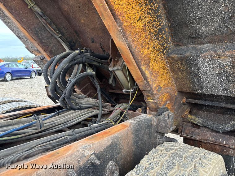 image for item FB3409 2009 International 7500 dump truck