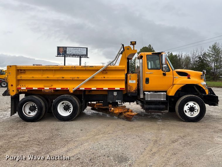 image for item FB3410 2013 International 7500 dump truck