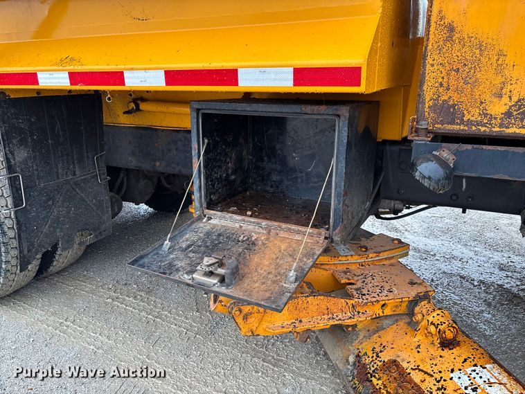 image for item FB3410 2013 International 7500 dump truck