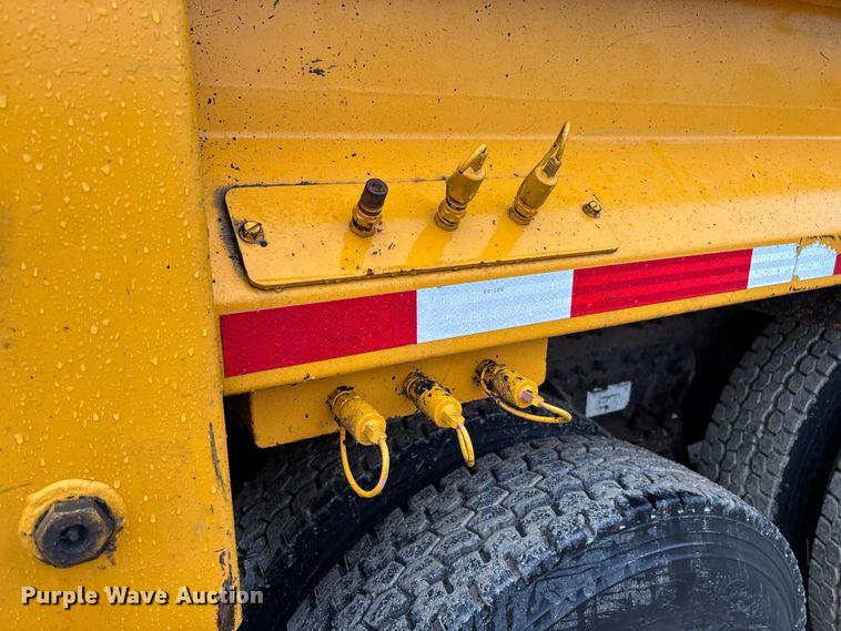 image for item FB3410 2013 International 7500 dump truck