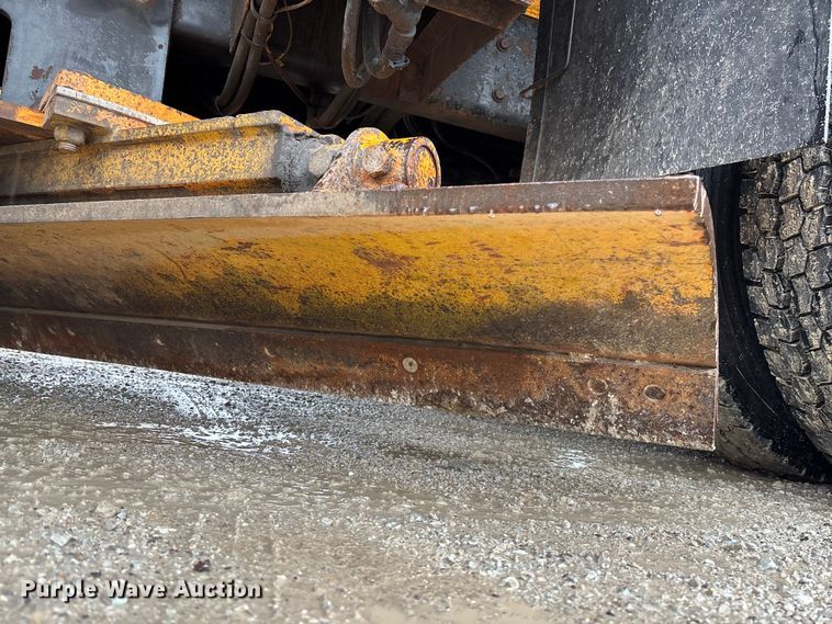 image for item FB3410 2013 International 7500 dump truck