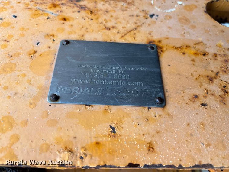 image for item FB3410 2013 International 7500 dump truck