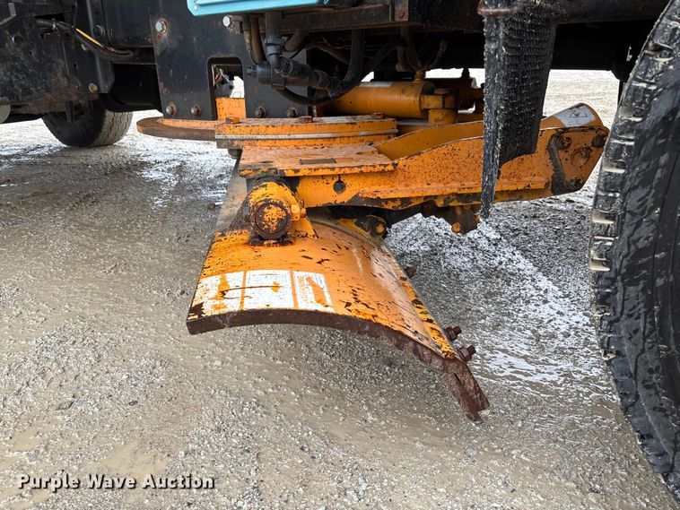 image for item FB3410 2013 International 7500 dump truck