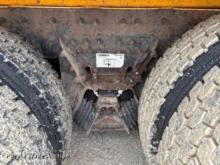 image for item FB3410 2013 International 7500 dump truck