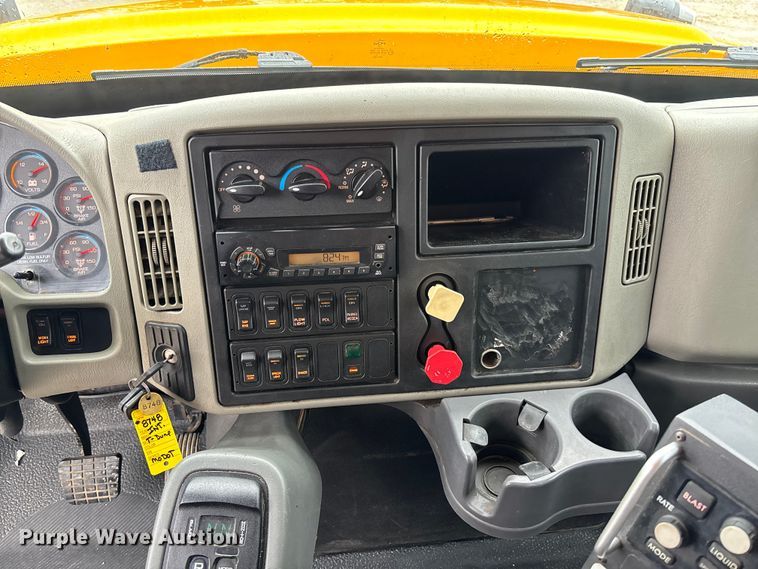 image for item FB3410 2013 International 7500 dump truck