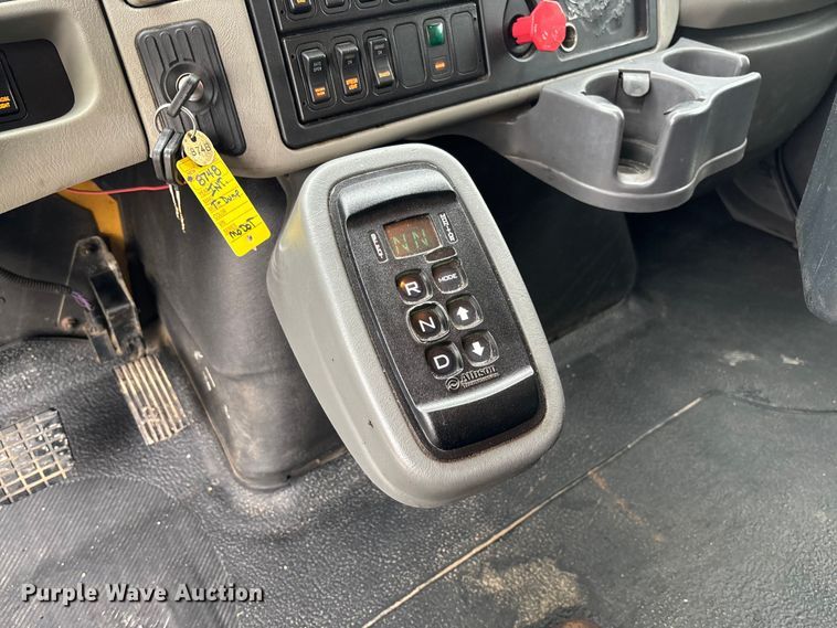 image for item FB3410 2013 International 7500 dump truck