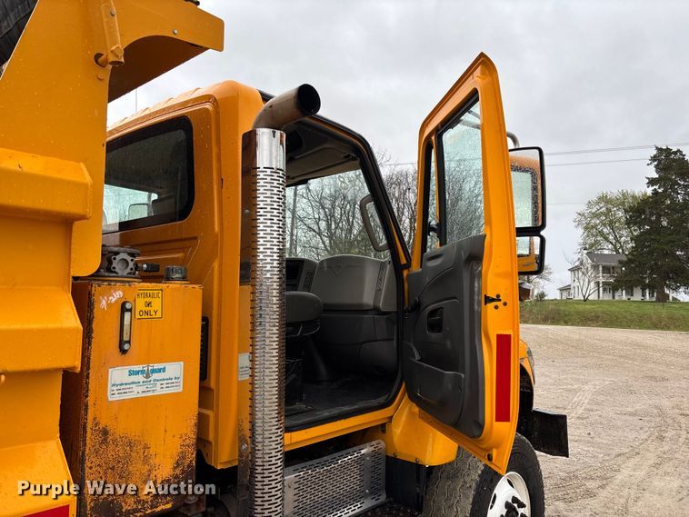 image for item FB3410 2013 International 7500 dump truck