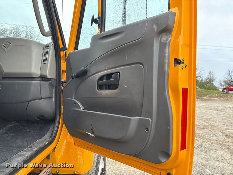 image for item FB3410 2013 International 7500 dump truck