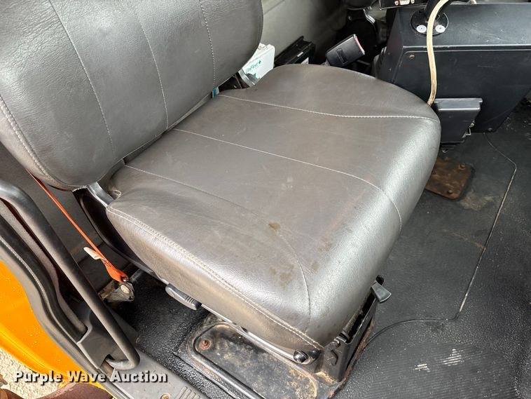 image for item FB3410 2013 International 7500 dump truck