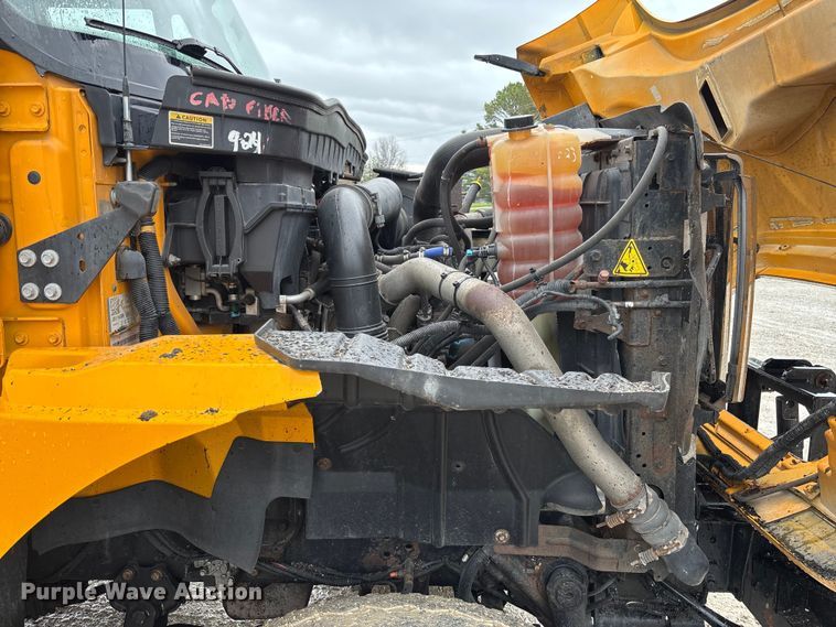 image for item FB3410 2013 International 7500 dump truck