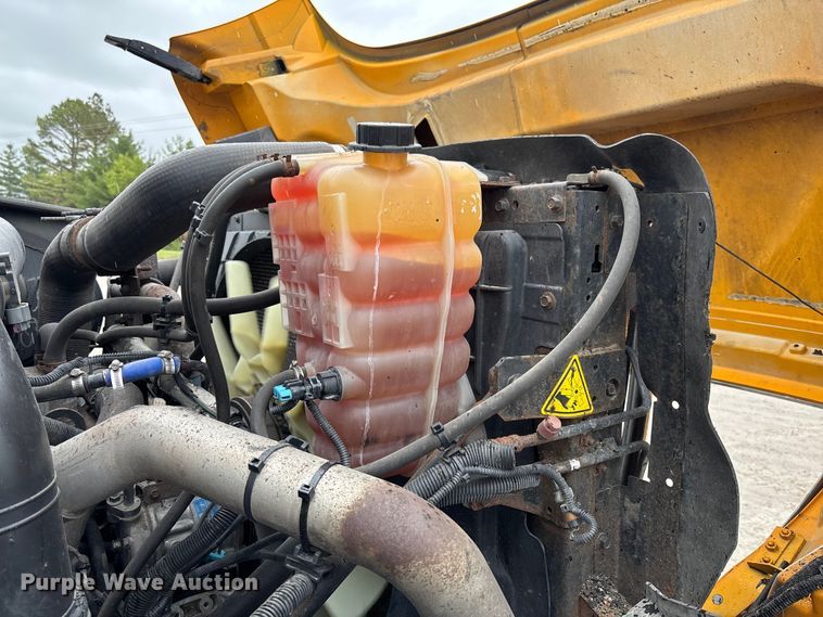 image for item FB3410 2013 International 7500 dump truck