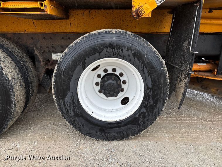 image for item FB3410 2013 International 7500 dump truck