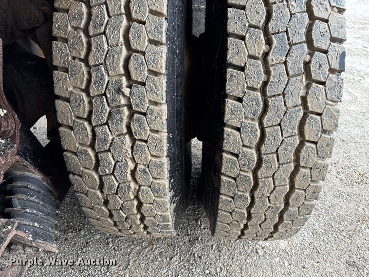 image for item FB3410 2013 International 7500 dump truck