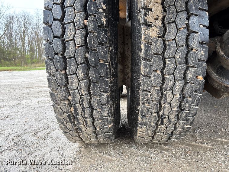 image for item FB3410 2013 International 7500 dump truck