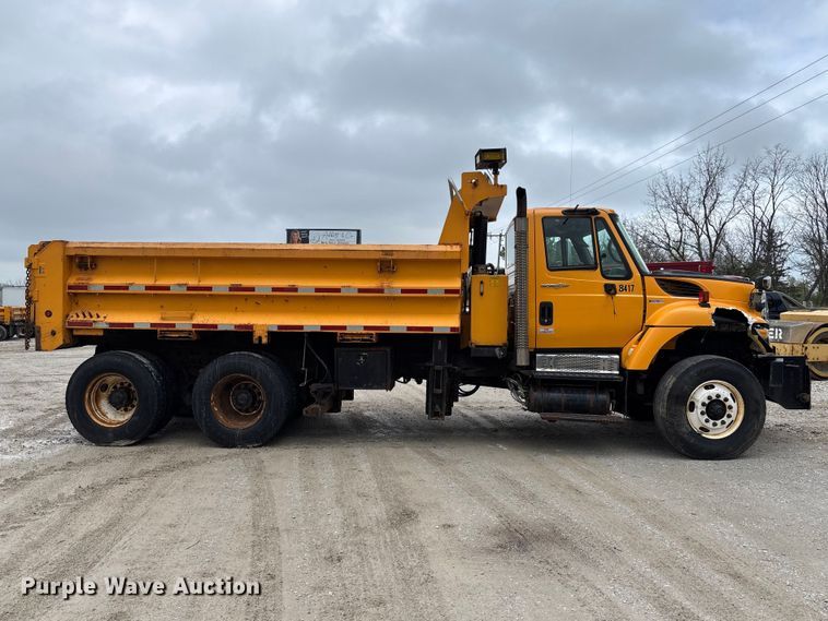 image for item FB3411 2010 International 7500 dump truck