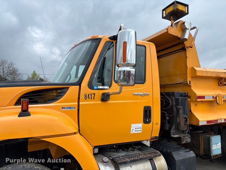 image for item FB3411 2010 International 7500 dump truck