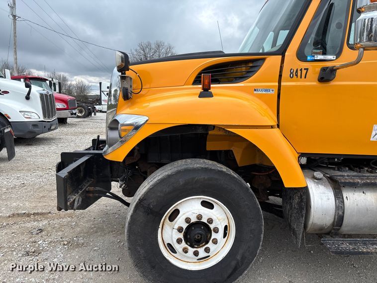 image for item FB3411 2010 International 7500 dump truck