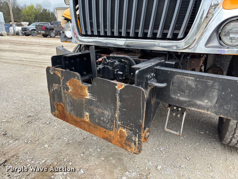 image for item FB3411 2010 International 7500 dump truck