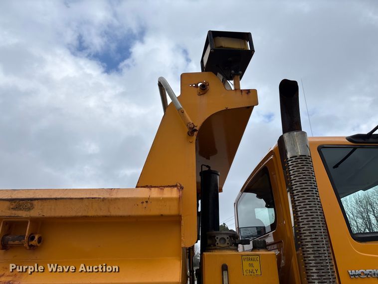 image for item FB3411 2010 International 7500 dump truck