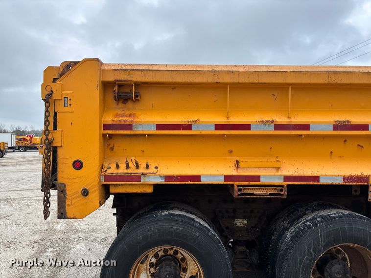 image for item FB3411 2010 International 7500 dump truck