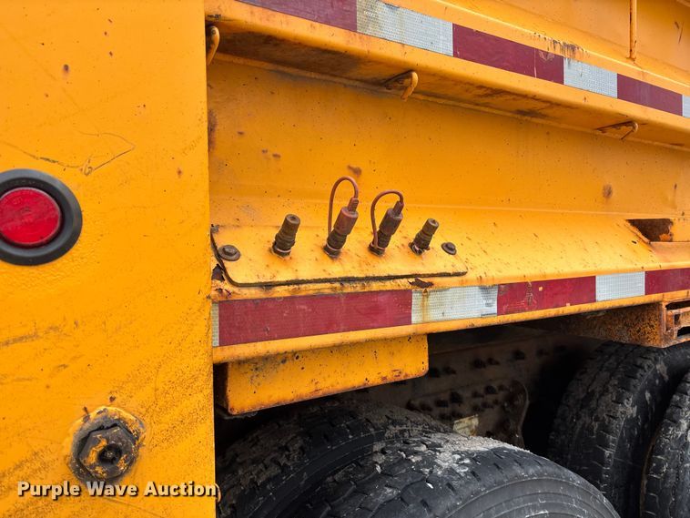 image for item FB3411 2010 International 7500 dump truck