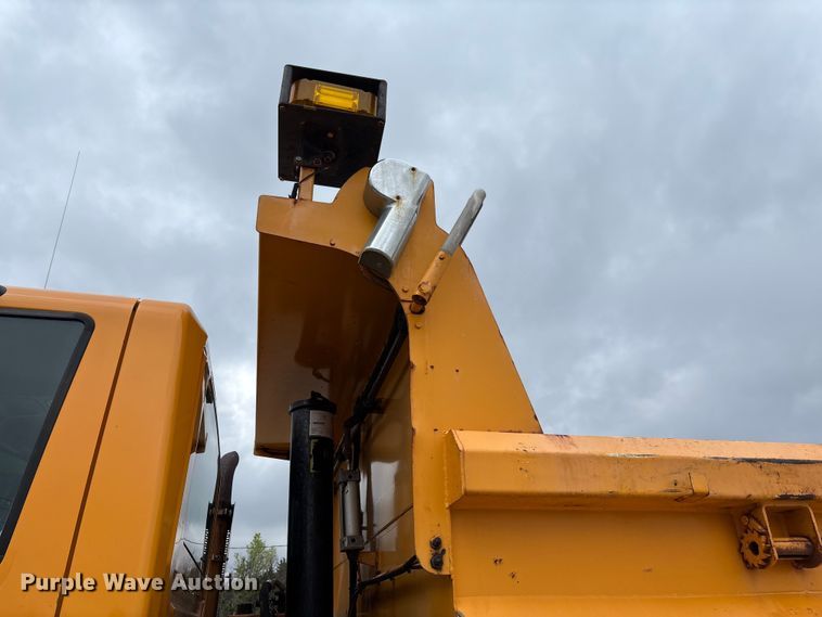 image for item FB3411 2010 International 7500 dump truck