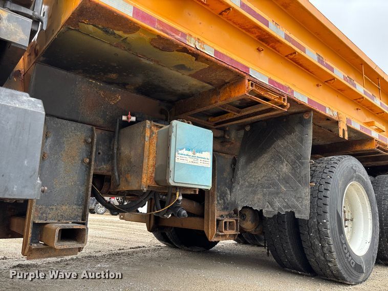 image for item FB3411 2010 International 7500 dump truck