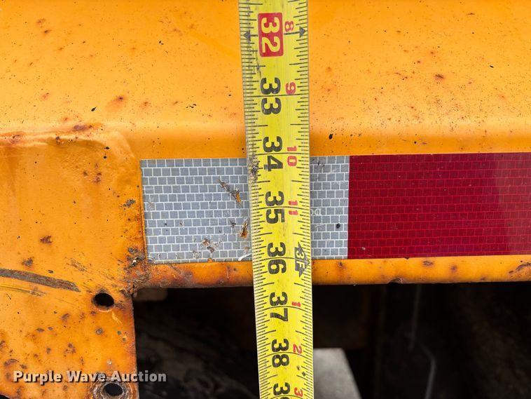 image for item FB3411 2010 International 7500 dump truck