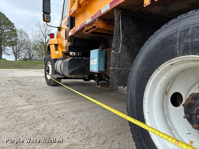 image for item FB3411 2010 International 7500 dump truck