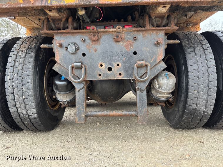 image for item FB3411 2010 International 7500 dump truck