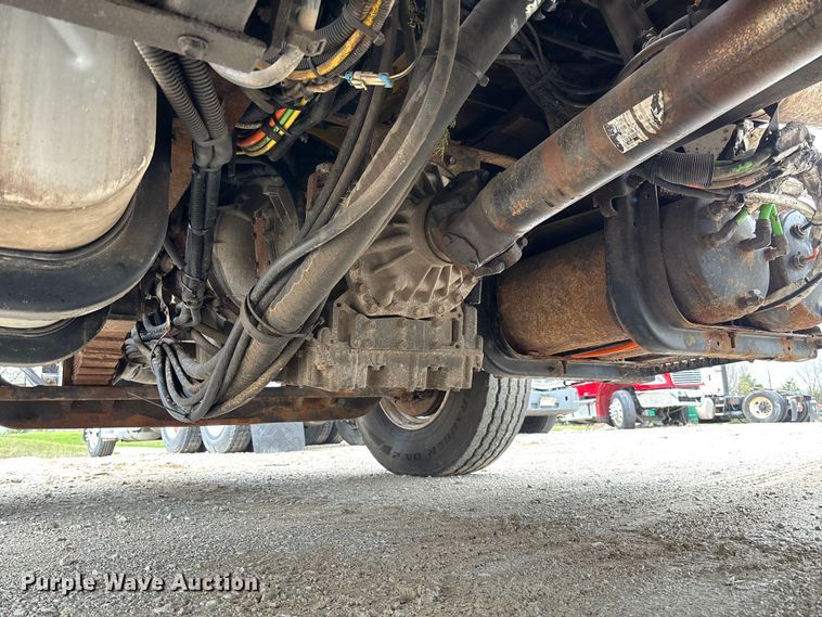 image for item FB3411 2010 International 7500 dump truck