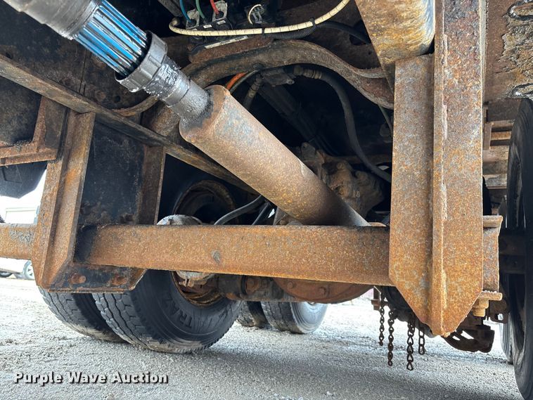 image for item FB3411 2010 International 7500 dump truck