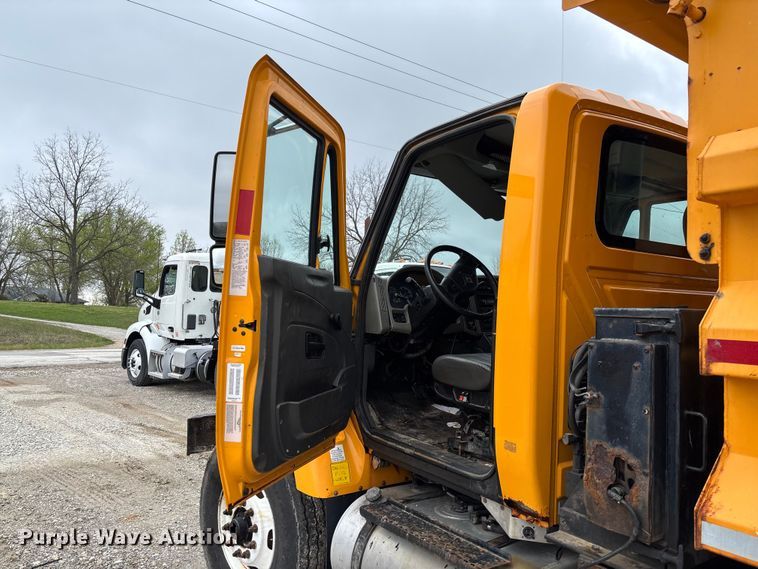 image for item FB3411 2010 International 7500 dump truck