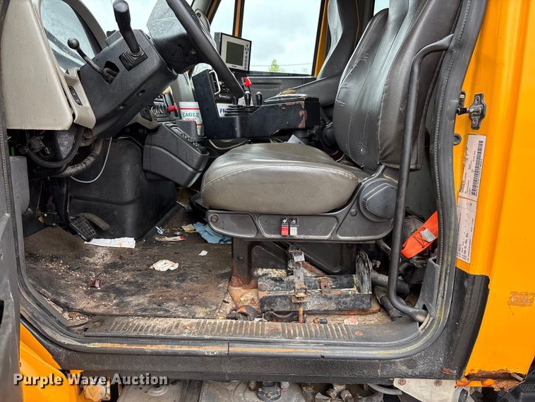 image for item FB3411 2010 International 7500 dump truck