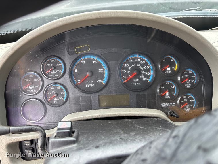 image for item FB3411 2010 International 7500 dump truck