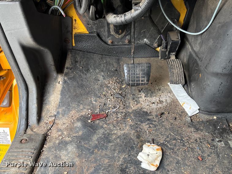 image for item FB3411 2010 International 7500 dump truck