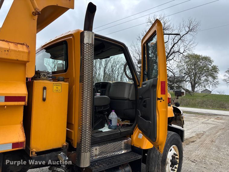 image for item FB3411 2010 International 7500 dump truck